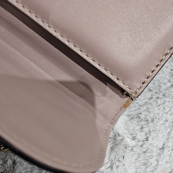 *SOLD* Valentino Garavani Glam Lock Rockstud Bag - Picture 10 of 12